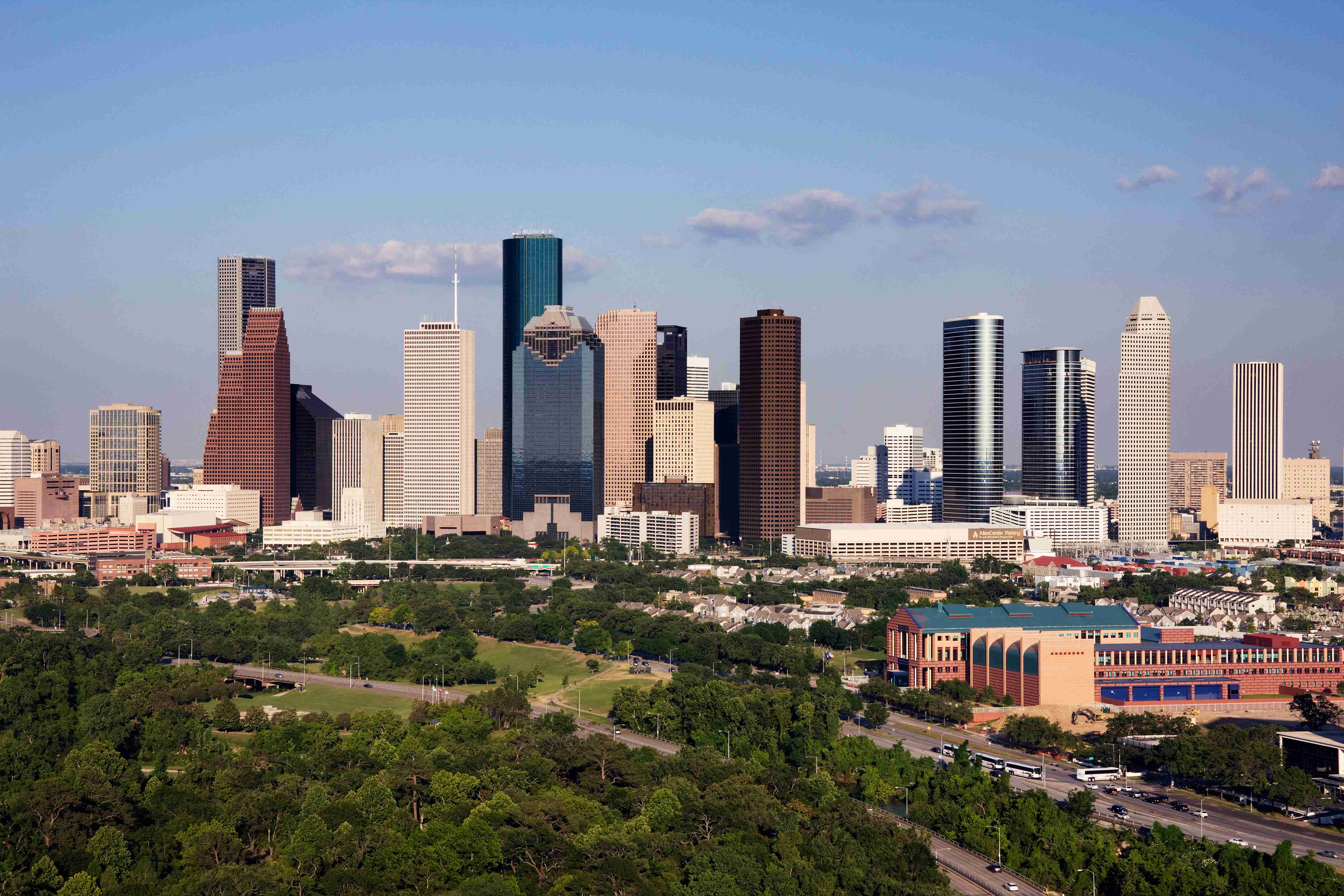 Why Cash Buyers Are Dominating Houston and San Antonio’s Housing Markets
