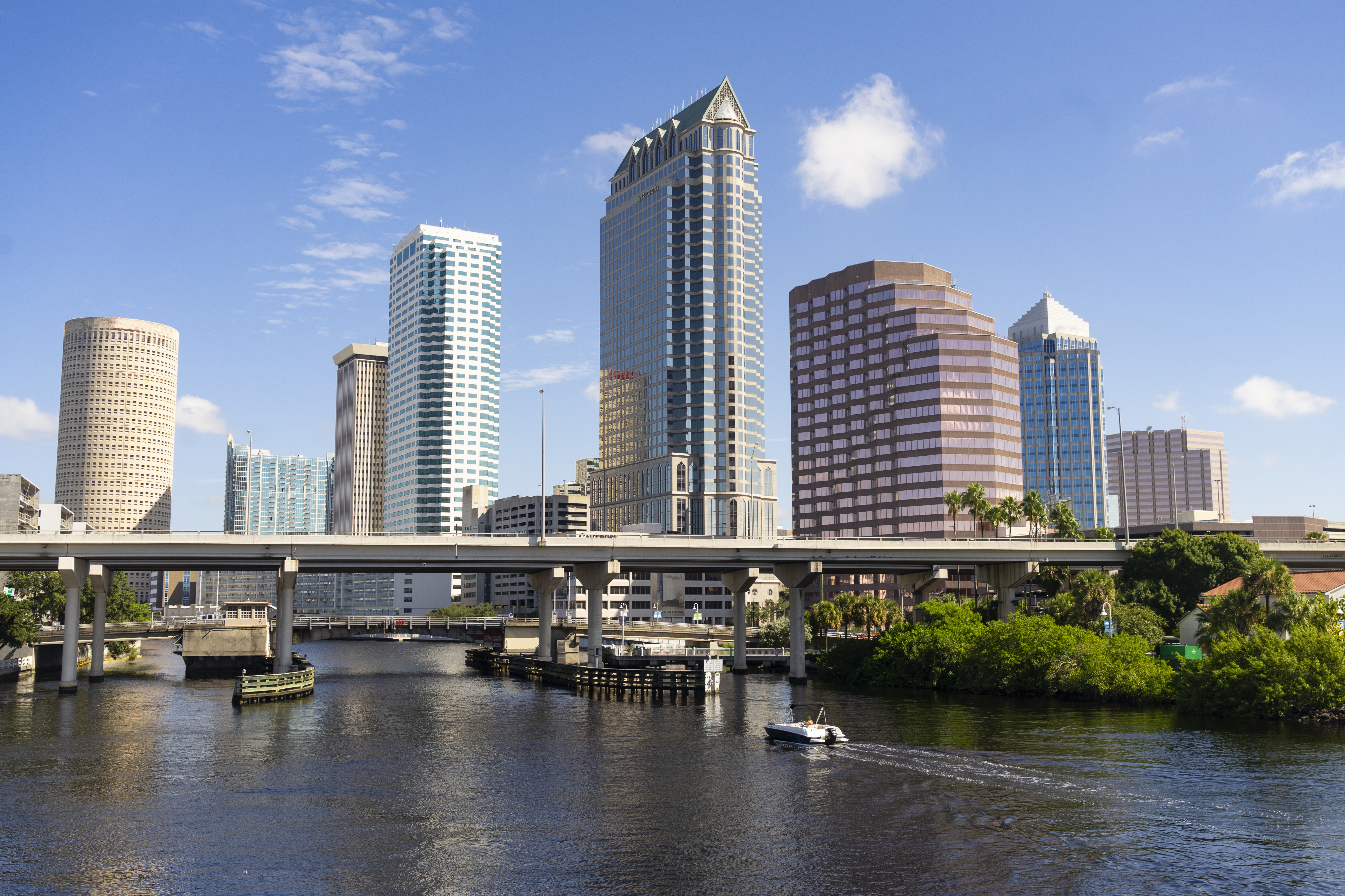 Florida Housing Downturn Enters a New Phase. Airbnb Seller Takes a $204,000 Loss.